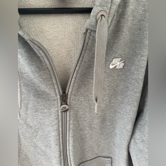 Men's Nike Gray Zip-Up Sweater - Picture 2 of 5